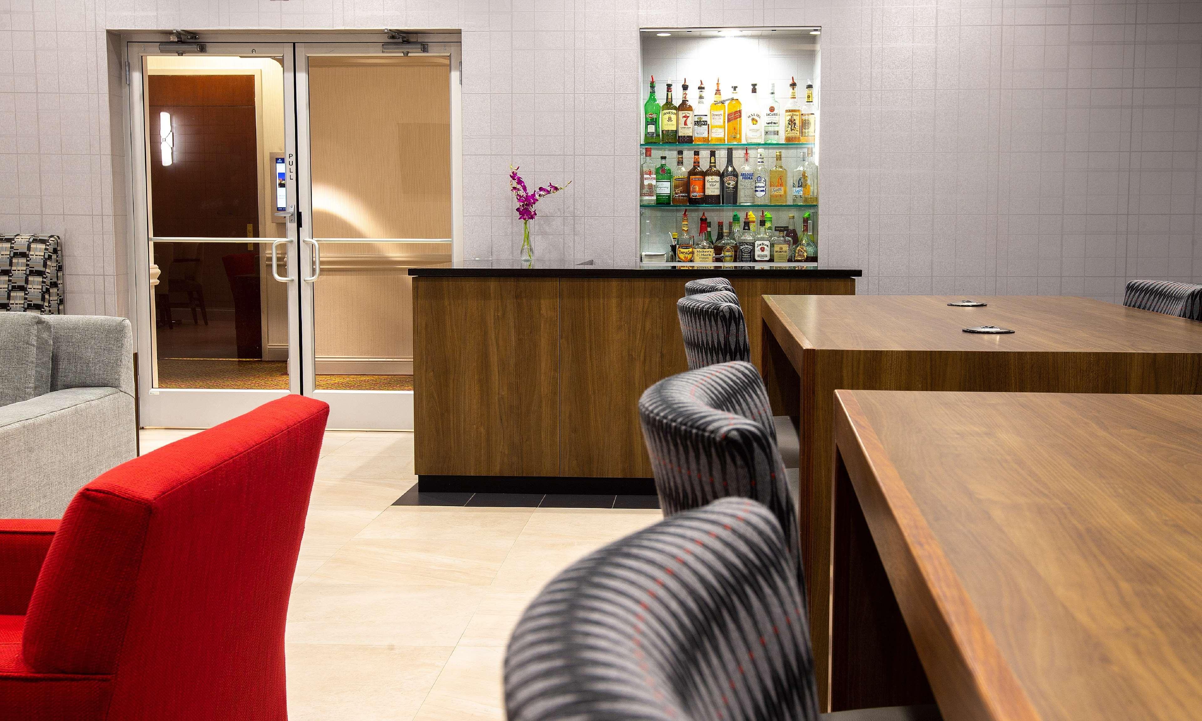 Hilton Chicago/Northbrook Hotel Екстериор снимка