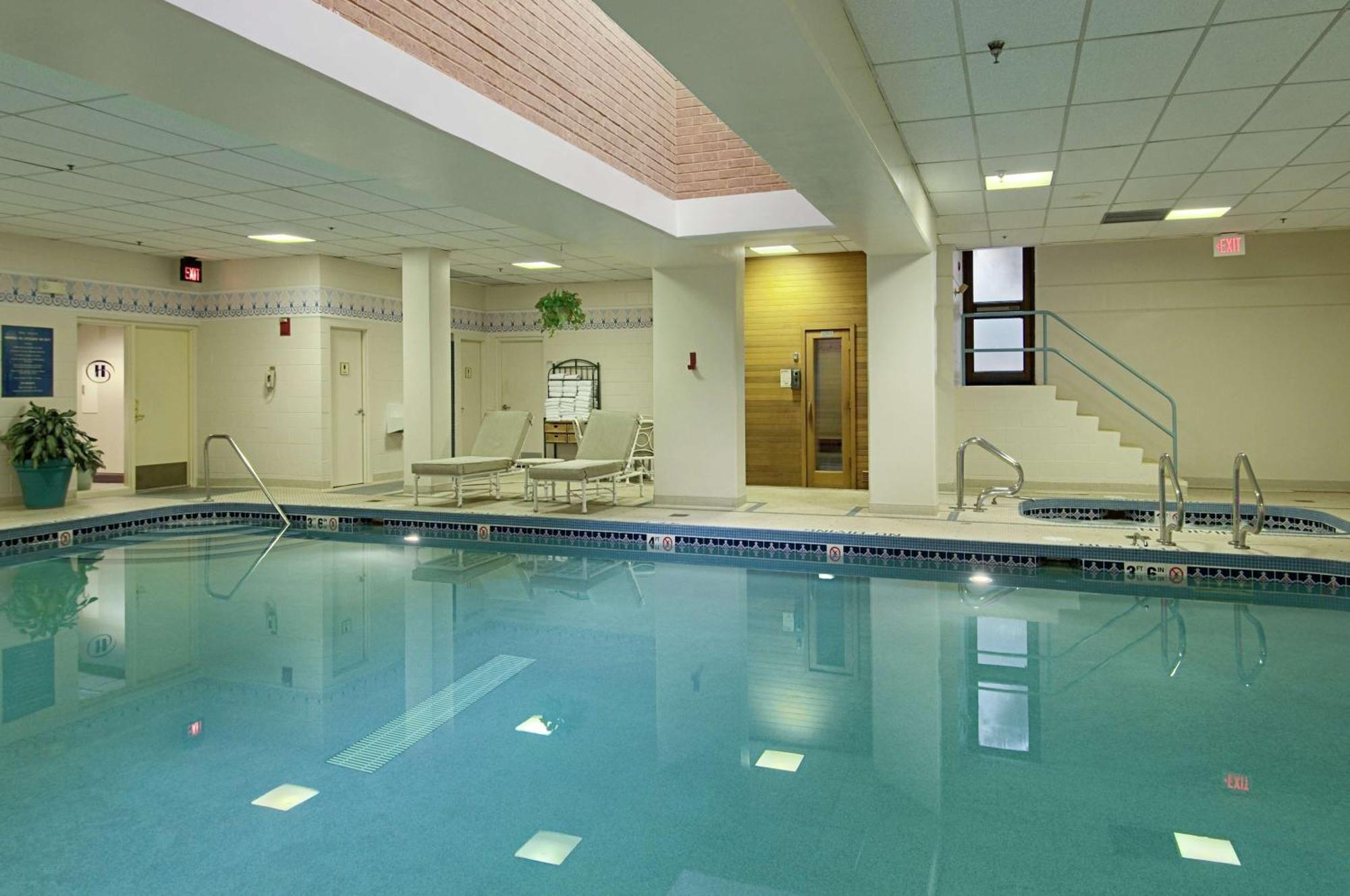 Hilton Chicago/Northbrook Hotel Екстериор снимка