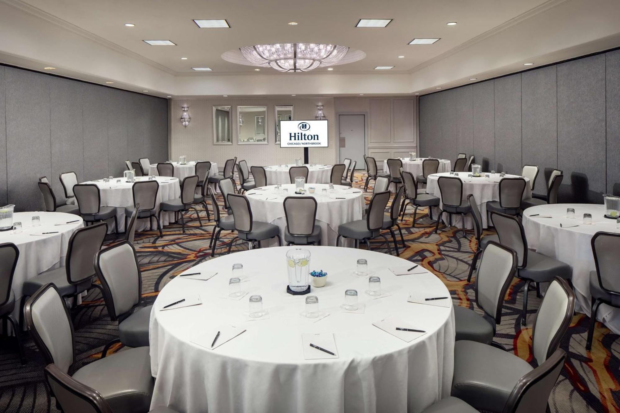 Hilton Chicago/Northbrook Hotel Екстериор снимка