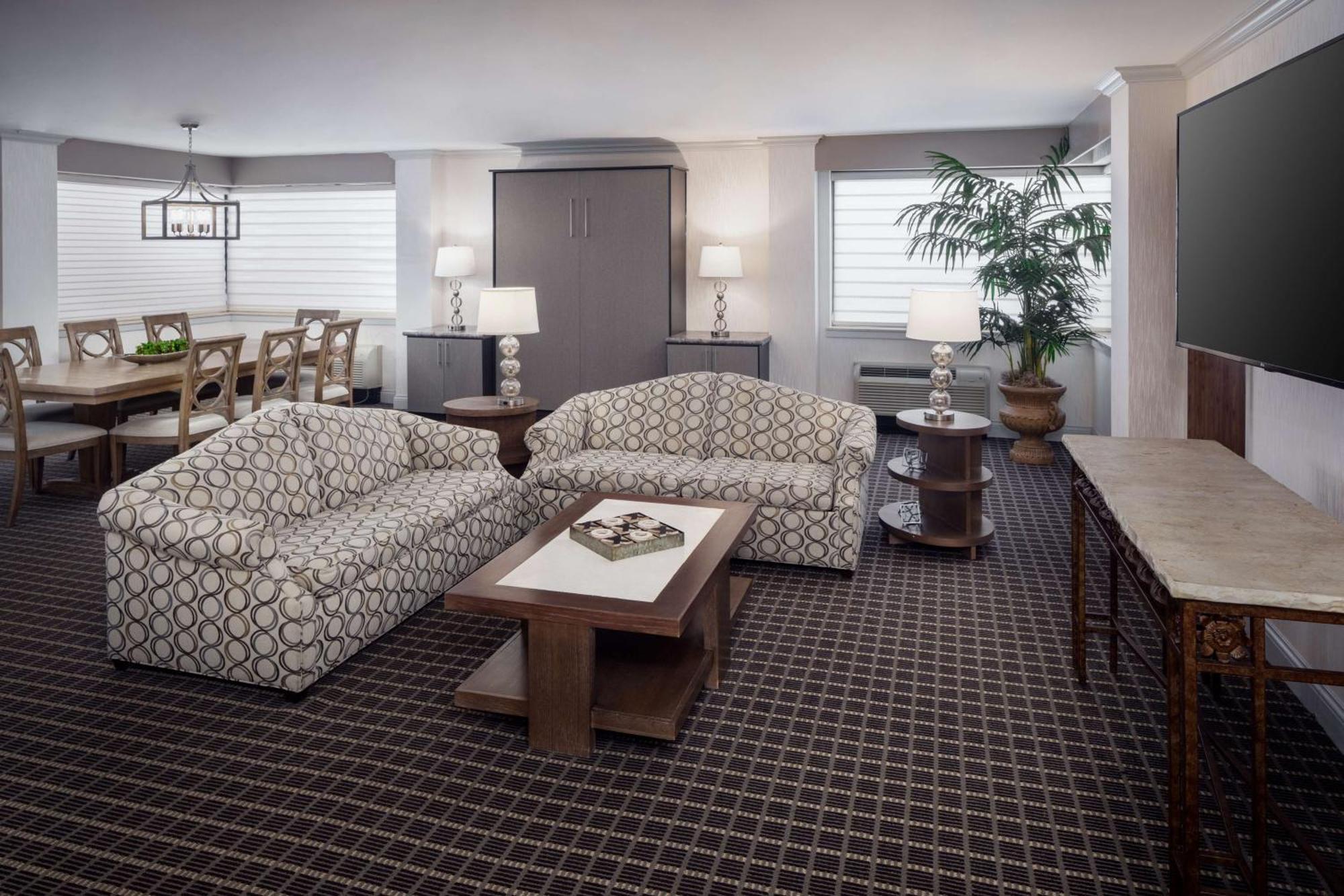 Hilton Chicago/Northbrook Hotel Екстериор снимка